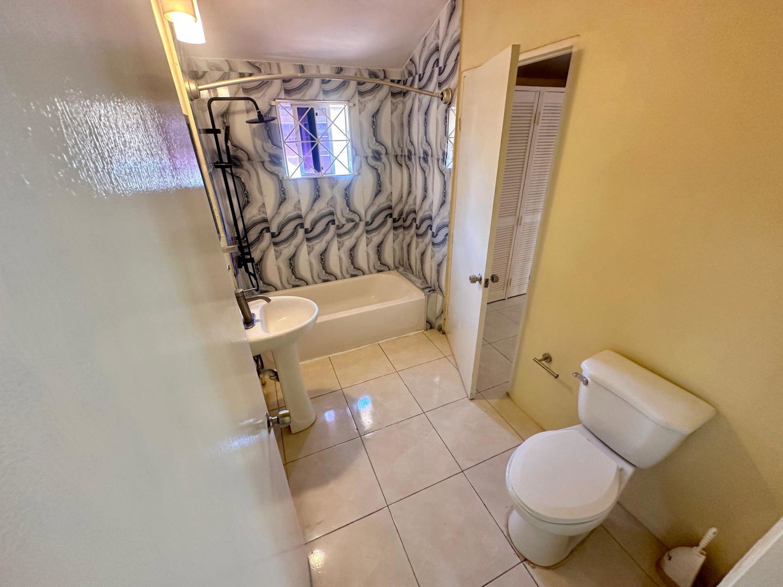 Twenty-First image of 3 South Boulevard in Old Harbour, St. Catherine, Jamaica - property is For Rent