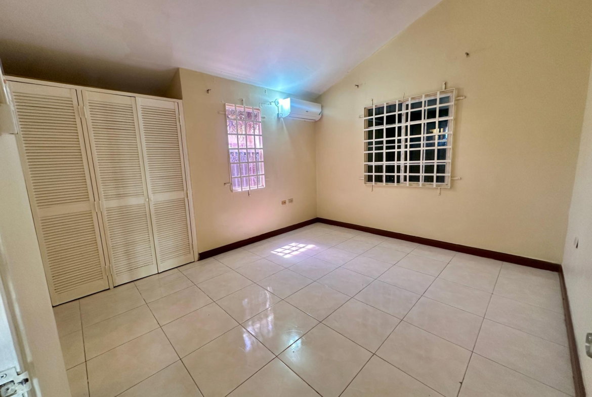 Twenty-Fifth image of 3 South Boulevard in Old Harbour, St. Catherine, Jamaica - property is For Rent