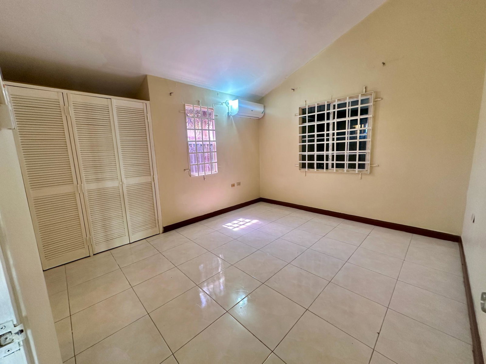 Twenty-Fifth image of 3 South Boulevard in Old Harbour, St. Catherine, Jamaica - property is For Rent