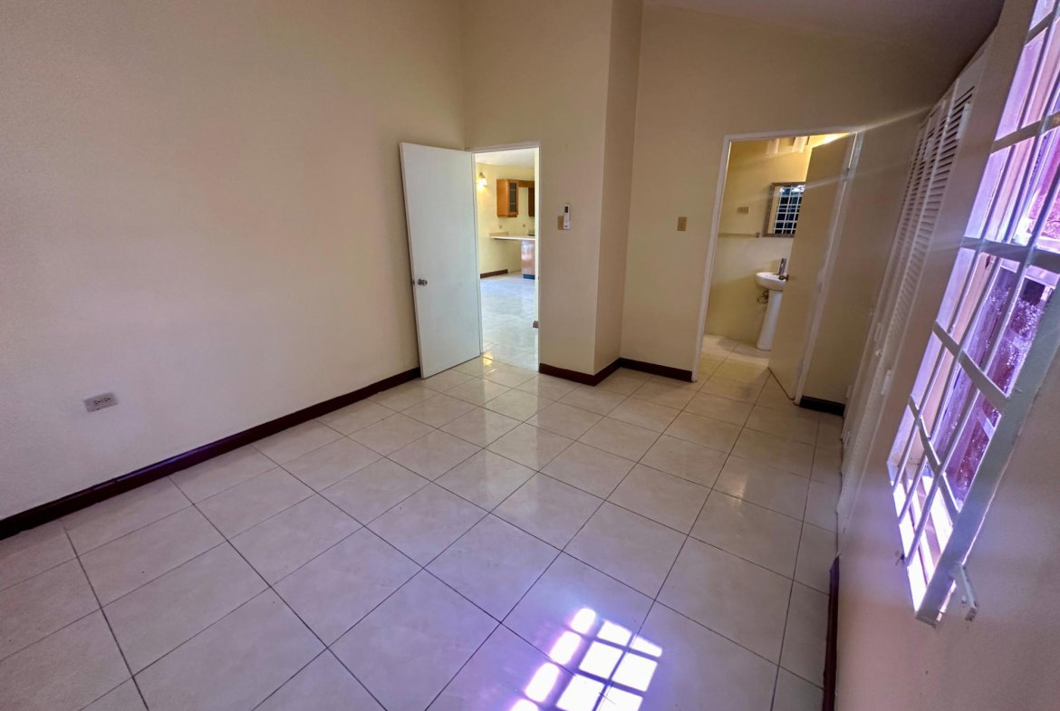 Twenty-Eighth image of 3 South Boulevard in Old Harbour, St. Catherine, Jamaica - property is For Rent