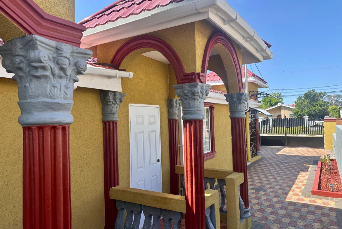 Fifth image of 3 South Boulevard in Old Harbour, St. Catherine, Jamaica - property is For Rent