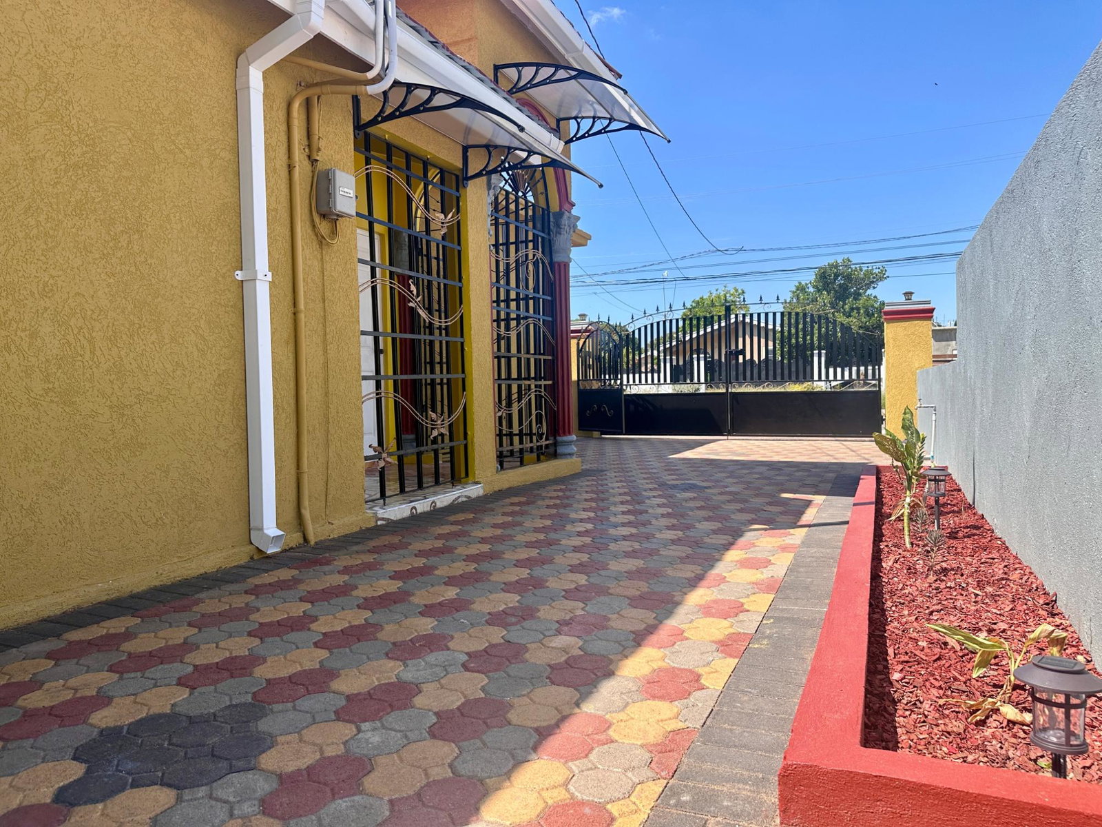 Sixth image of 3 South Boulevard in Old Harbour, St. Catherine, Jamaica - property is For Rent