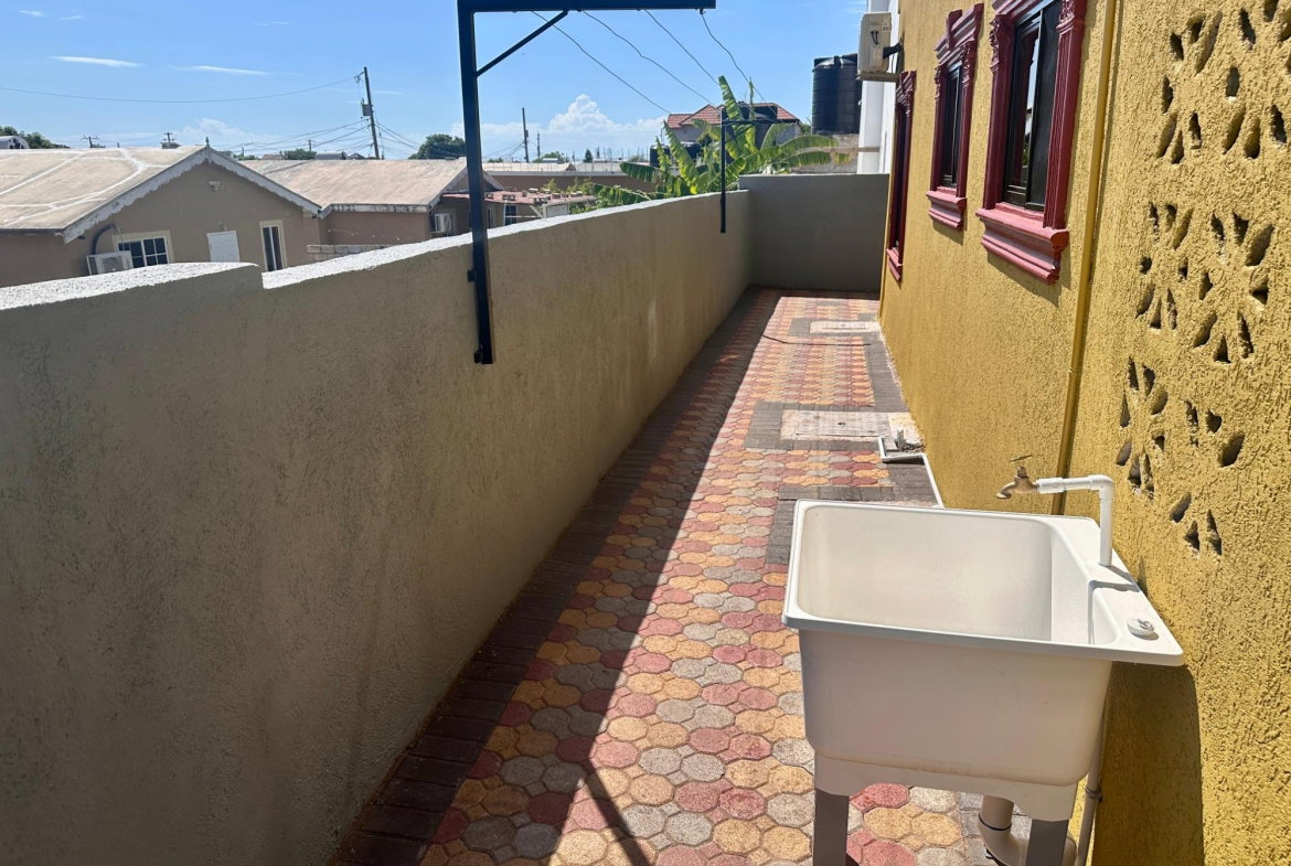 Seventh image of 3 South Boulevard in Old Harbour, St. Catherine, Jamaica - property is For Rent