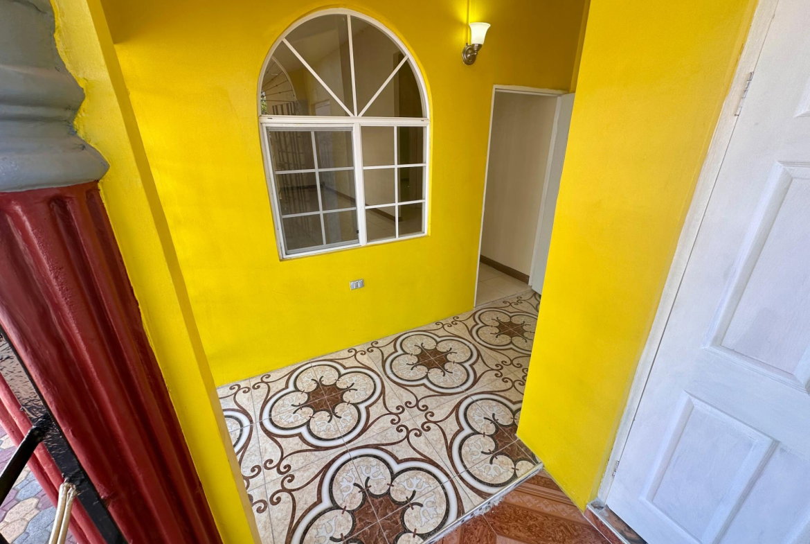 Ninth image of 3 South Boulevard in Old Harbour, St. Catherine, Jamaica - property is For Rent