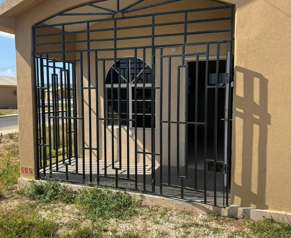 Second image of 505-phoenix pa Phoenix Park Village in Greater Portmore, St. Catherine, Jamaica - property is For Rent