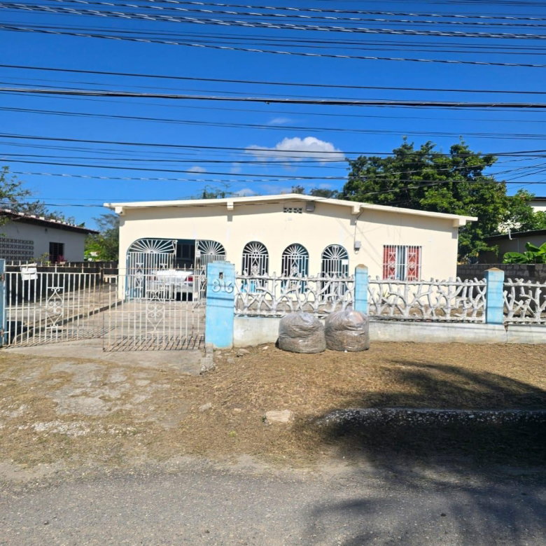 First image of 816 St. Johns Thruway in Old Road, St. Catherine, Jamaica - property is For Rent