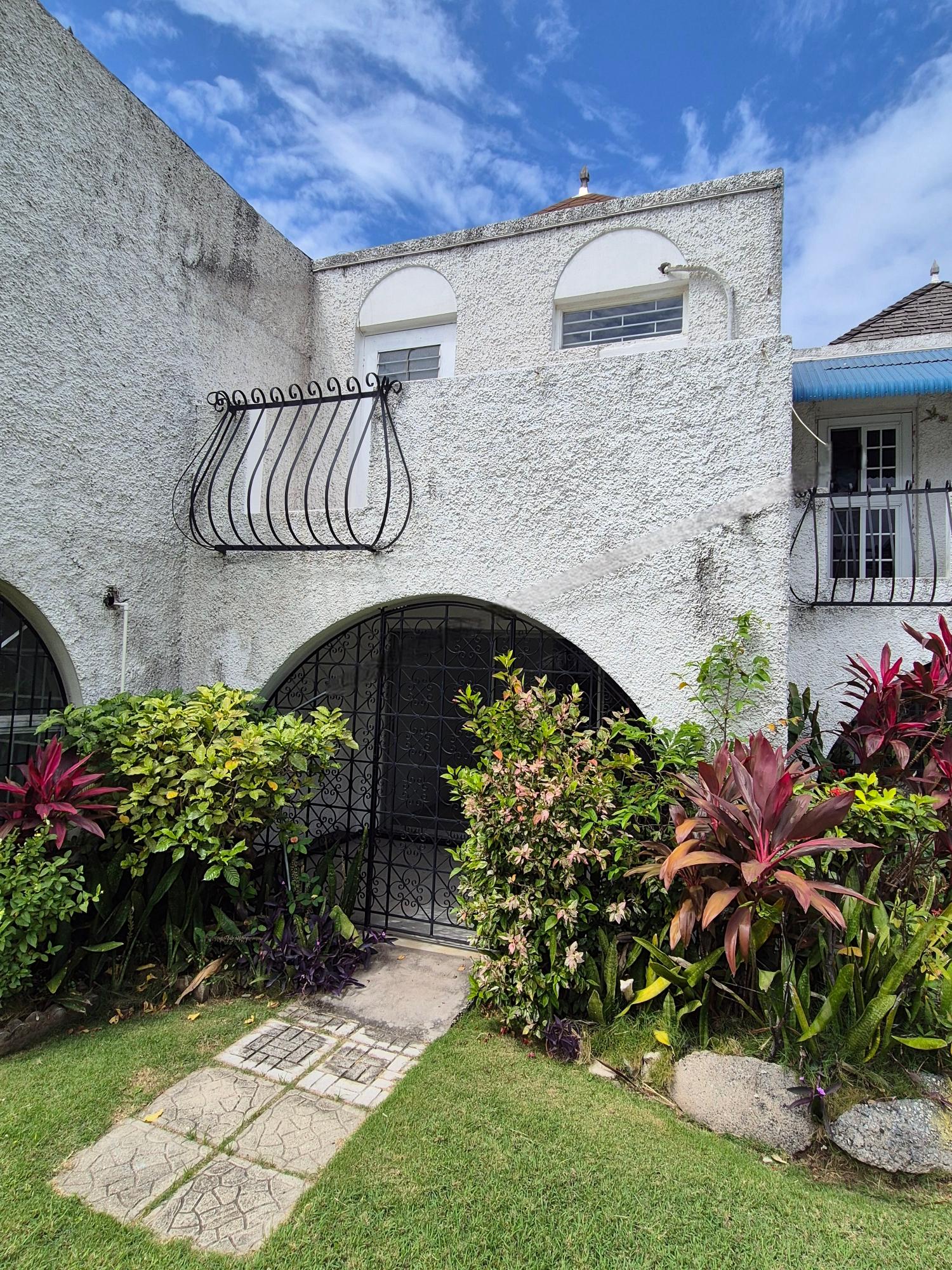 2-Bedroom-Townhouse-for-Rent-in-Seymour-Square-Kingston-6-Jamaica Fourteenth image of 25- 1 Seymour Avenue in Kingston 6, St. Andrew, Jamaica - property is For Rent