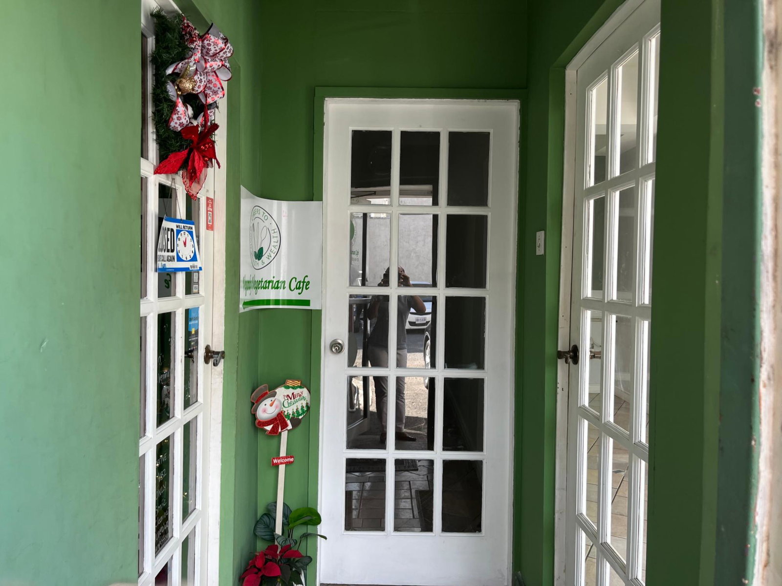 Fifth image of 7a-7 Seymour Ave in Kingston 6, St. Andrew, Jamaica - property is For Rent