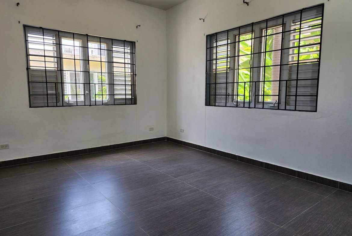 Fourteenth image of 7 Earls Court in Kingston 8, St. Andrew, Jamaica - property is For Rent