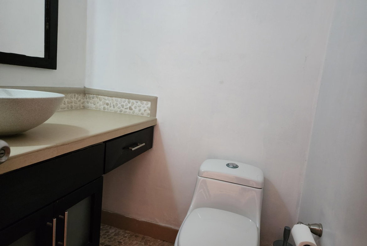 Ninth image of 7 Earls Court in Kingston 8, St. Andrew, Jamaica - property is For Rent