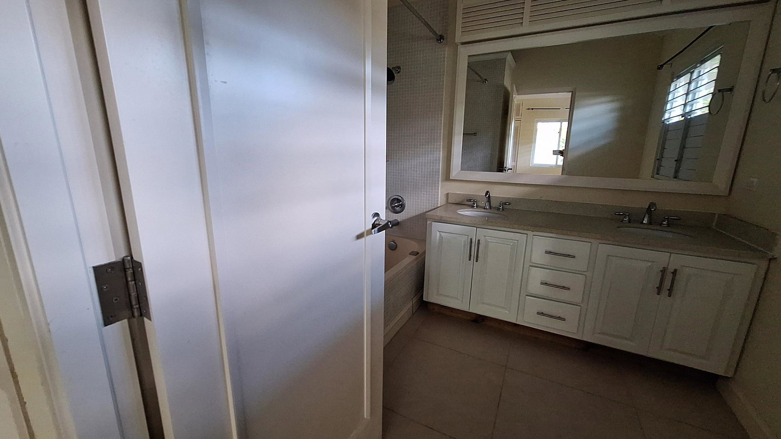 Fourteenth image of 562- Helconia Avenue, Coolshad in St. Ann's Bay, St. Ann, Jamaica - property is For Rent