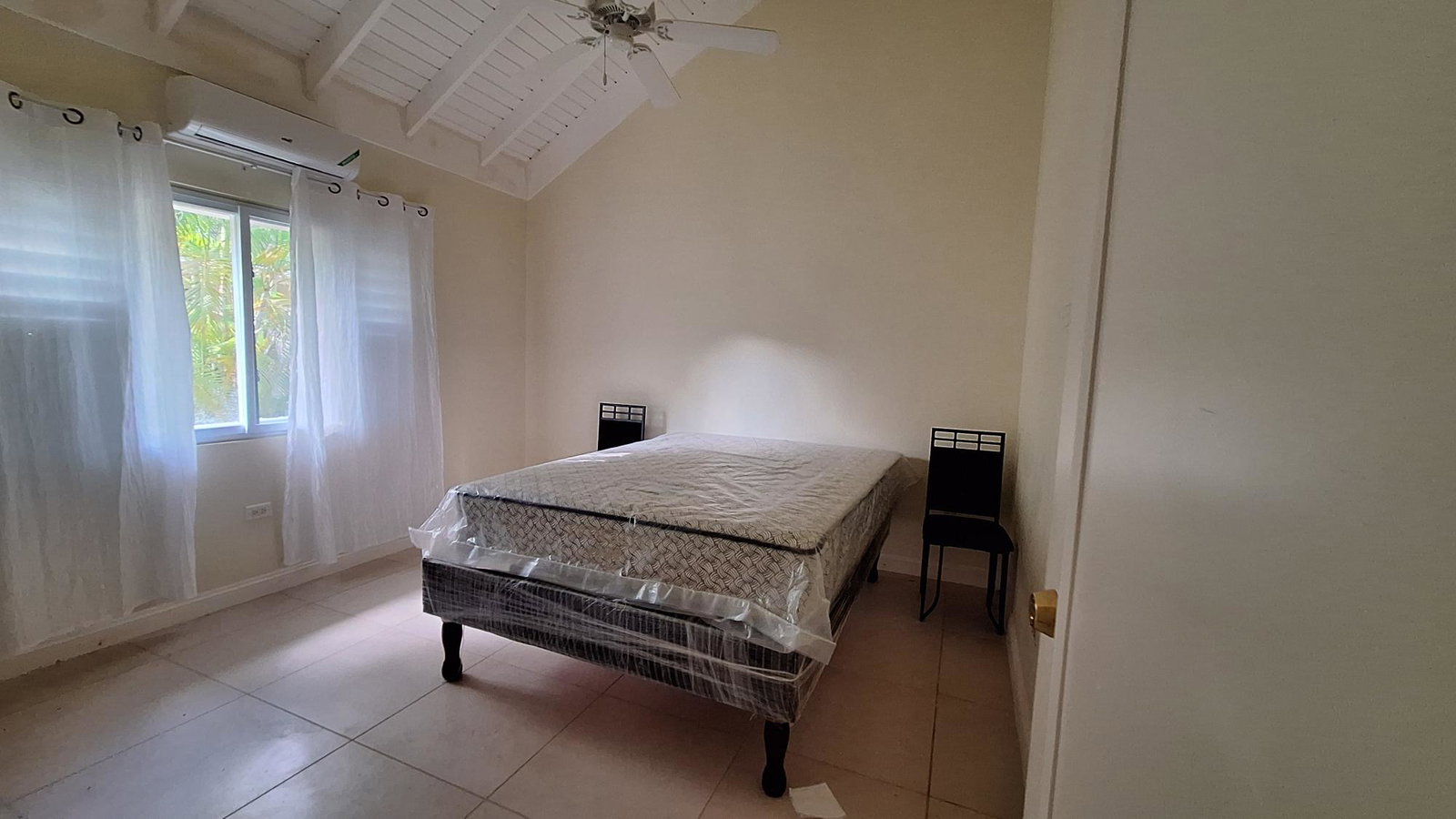 Sixth image of 562- Helconia Avenue, Coolshad in St. Ann's Bay, St. Ann, Jamaica - property is For Rent