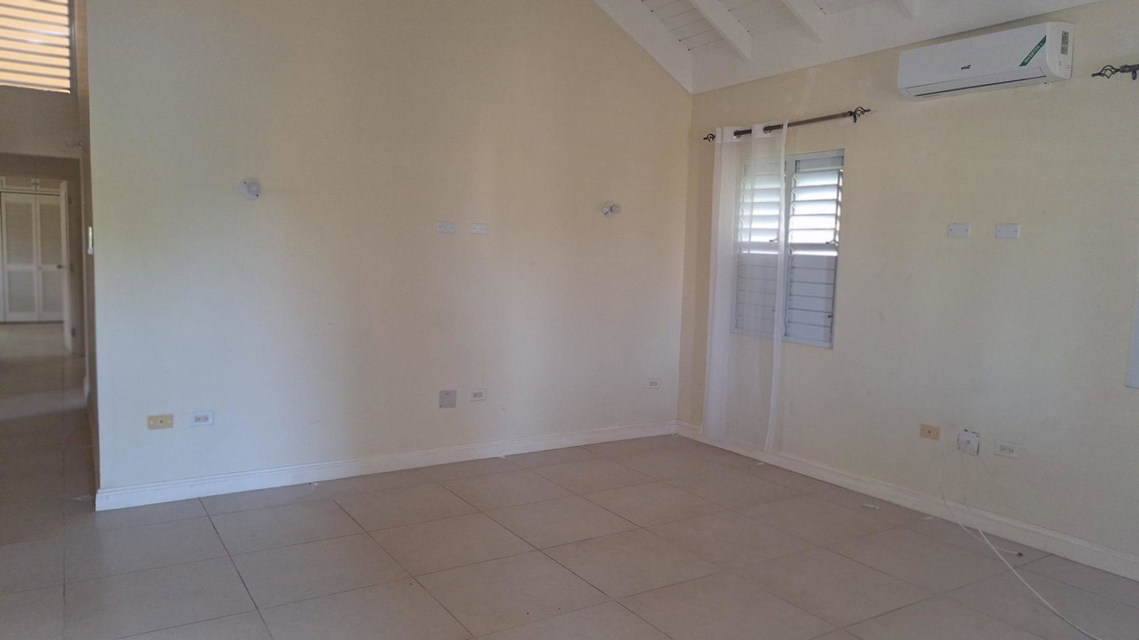 Tenth image of 562- Helconia Avenue, Coolshad in St. Ann's Bay, St. Ann, Jamaica - property is For Rent