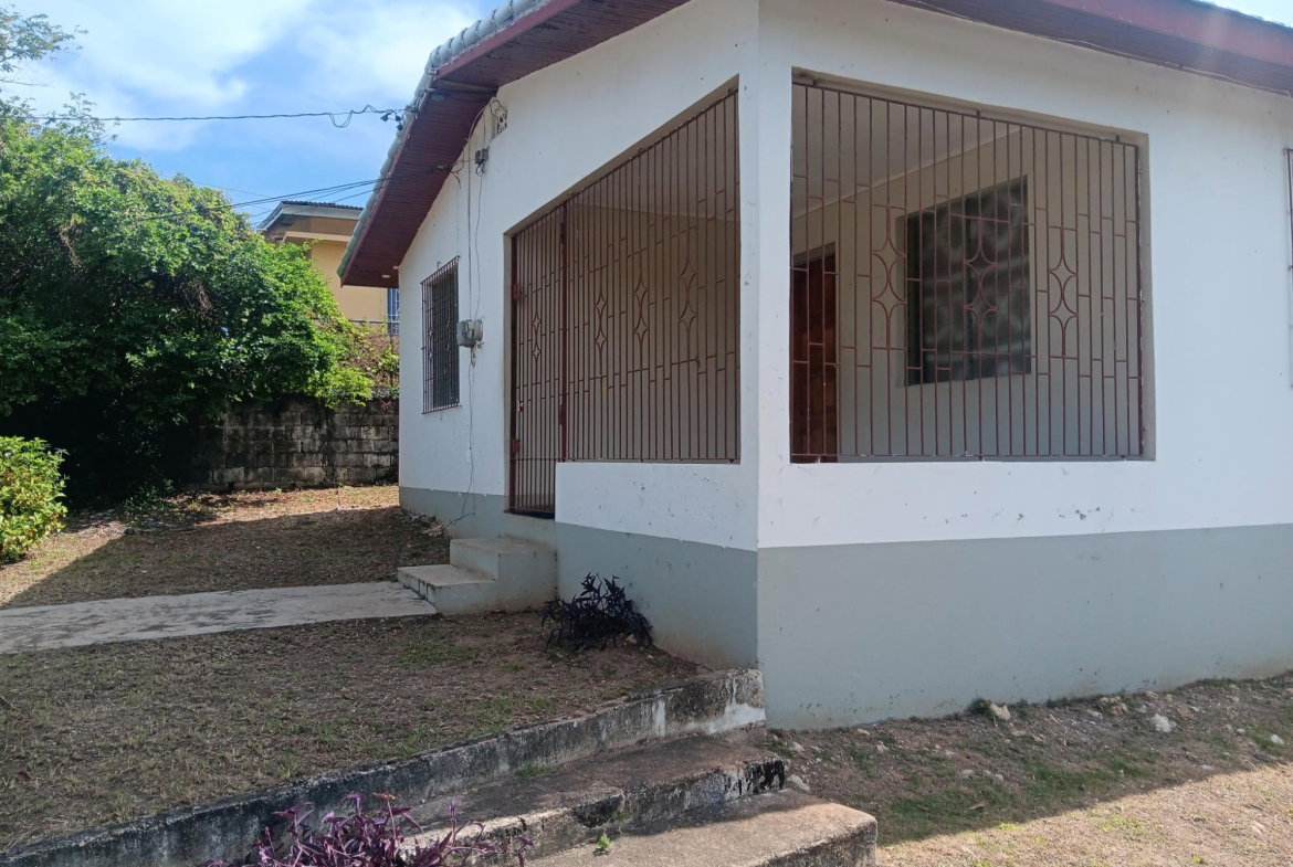 Second image of 2a Palm Avenue in May Pen, Clarendon, Jamaica - property is For Sale