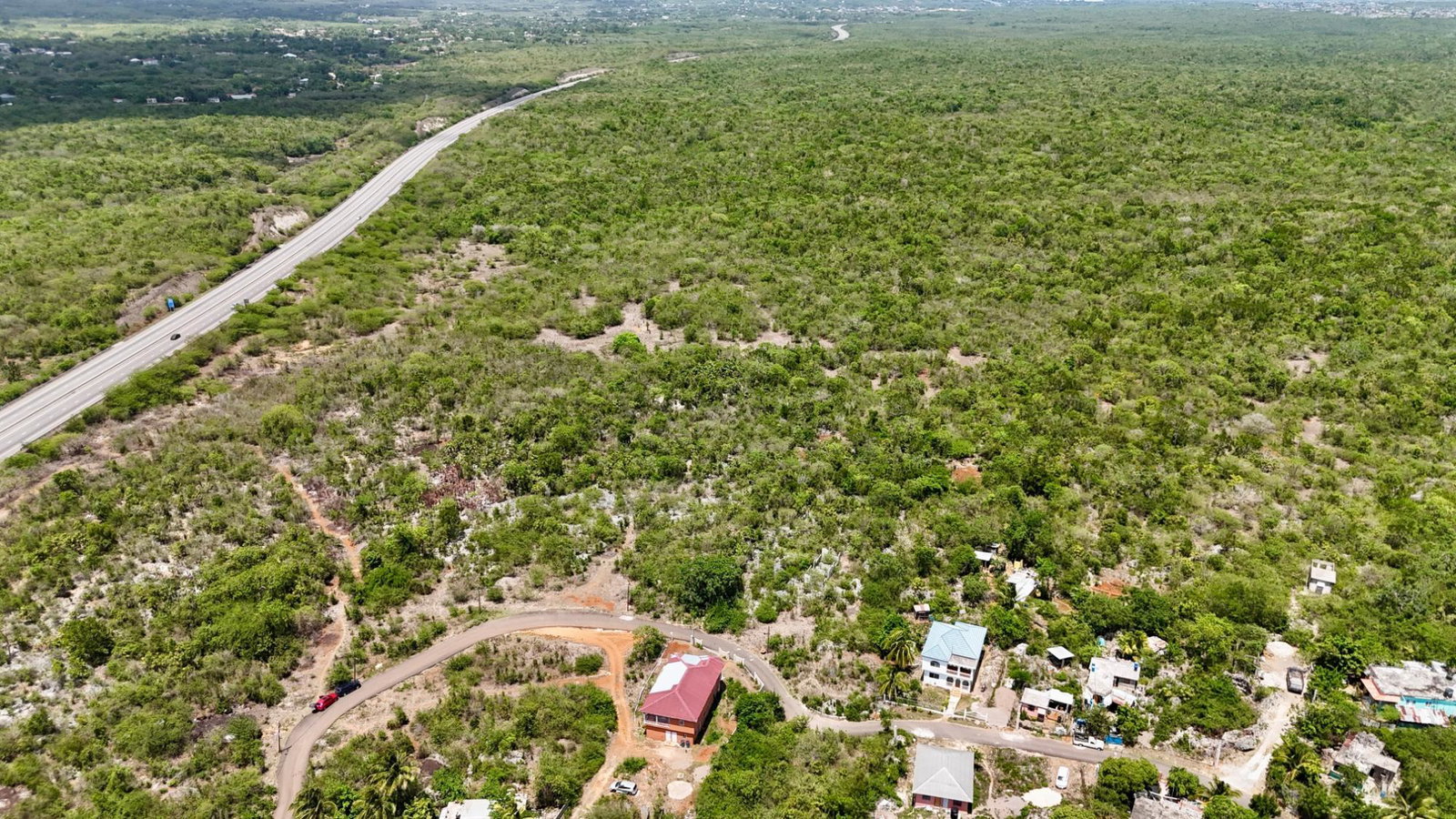Fifth image of Free People Palmers Cross in Free People, Clarendon, Jamaica - property is For Sale