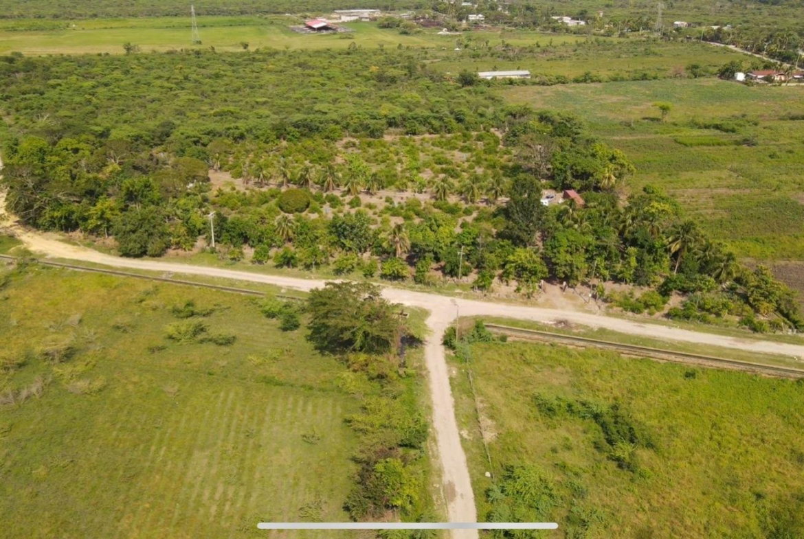 Second image of Rhymesbury York Town in Rhymesbury, Clarendon, Jamaica - property is For Sale