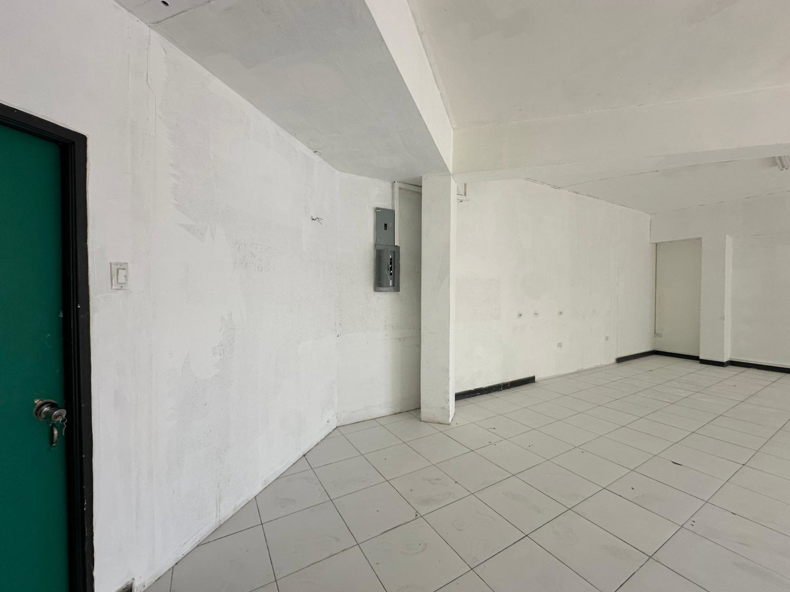 Ninth image of 10-2-4 South Avenue in Kingston 10, St. Andrew, Jamaica - property is For Rent