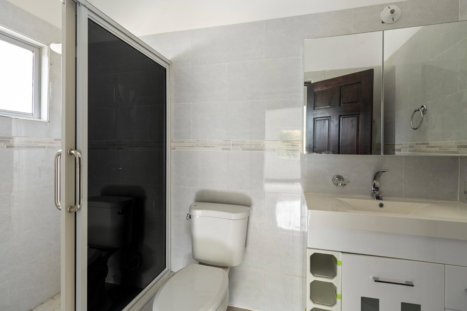 Nineteenth image of 9-12 Lyndale Avenue in Kingston 10, St. Andrew, Jamaica - property is For Sale