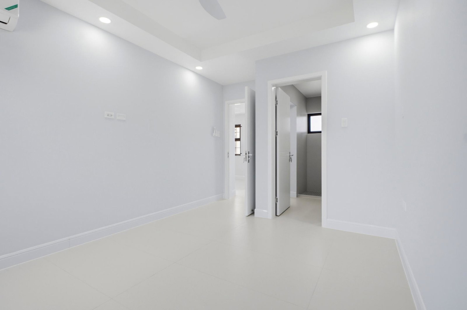 Seventh image of 294 Oak Estate in Bernard Lodge, St. Catherine, Jamaica - property is For Rent