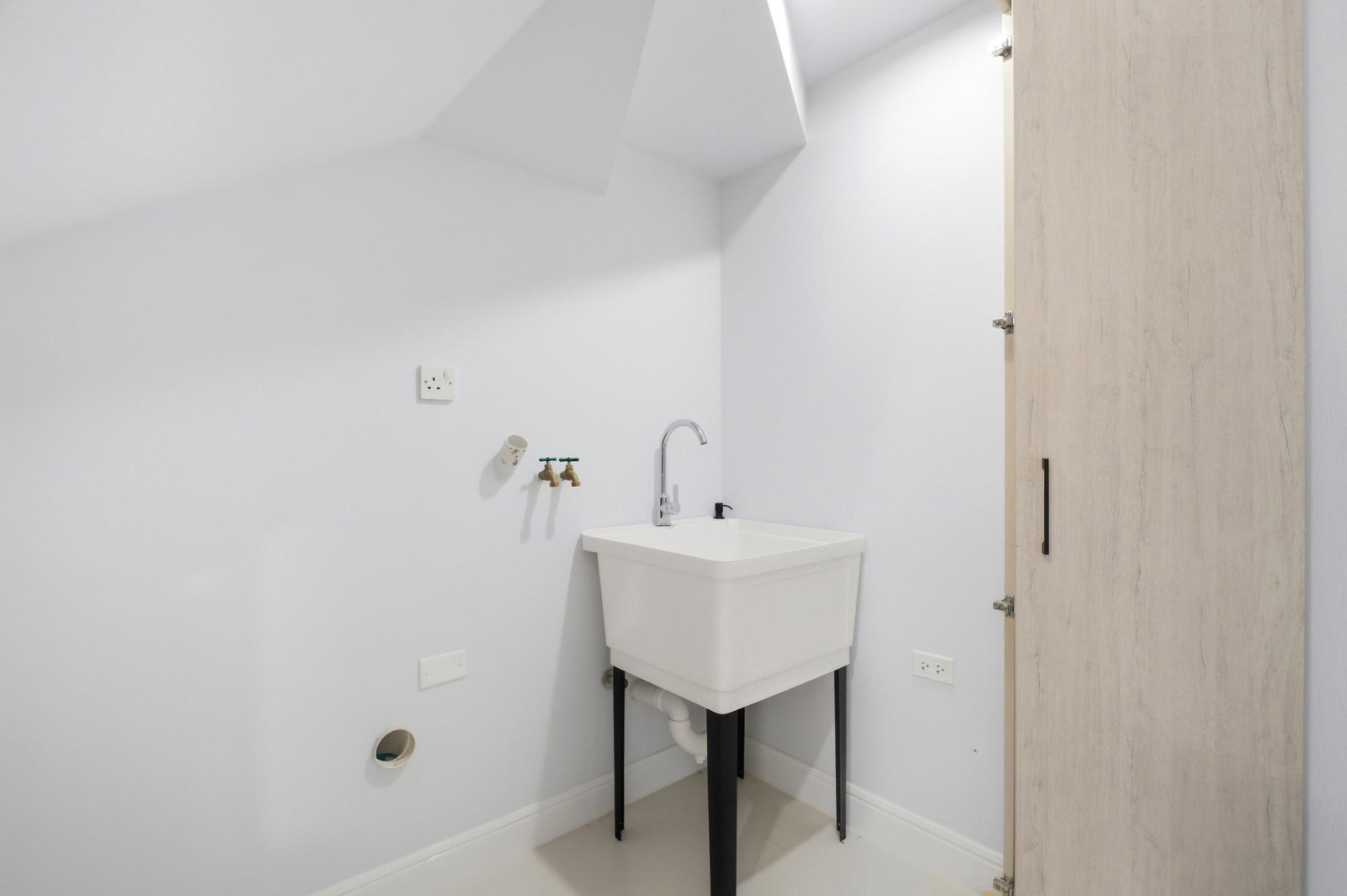 Eighth image of 294 Oak Estate in Bernard Lodge, St. Catherine, Jamaica - property is For Rent