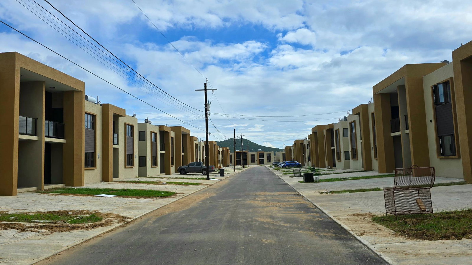 Seventh image of 299- Oak Estate (phase 3) in Bernard Lodge, St. Catherine, Jamaica - property is For Rent