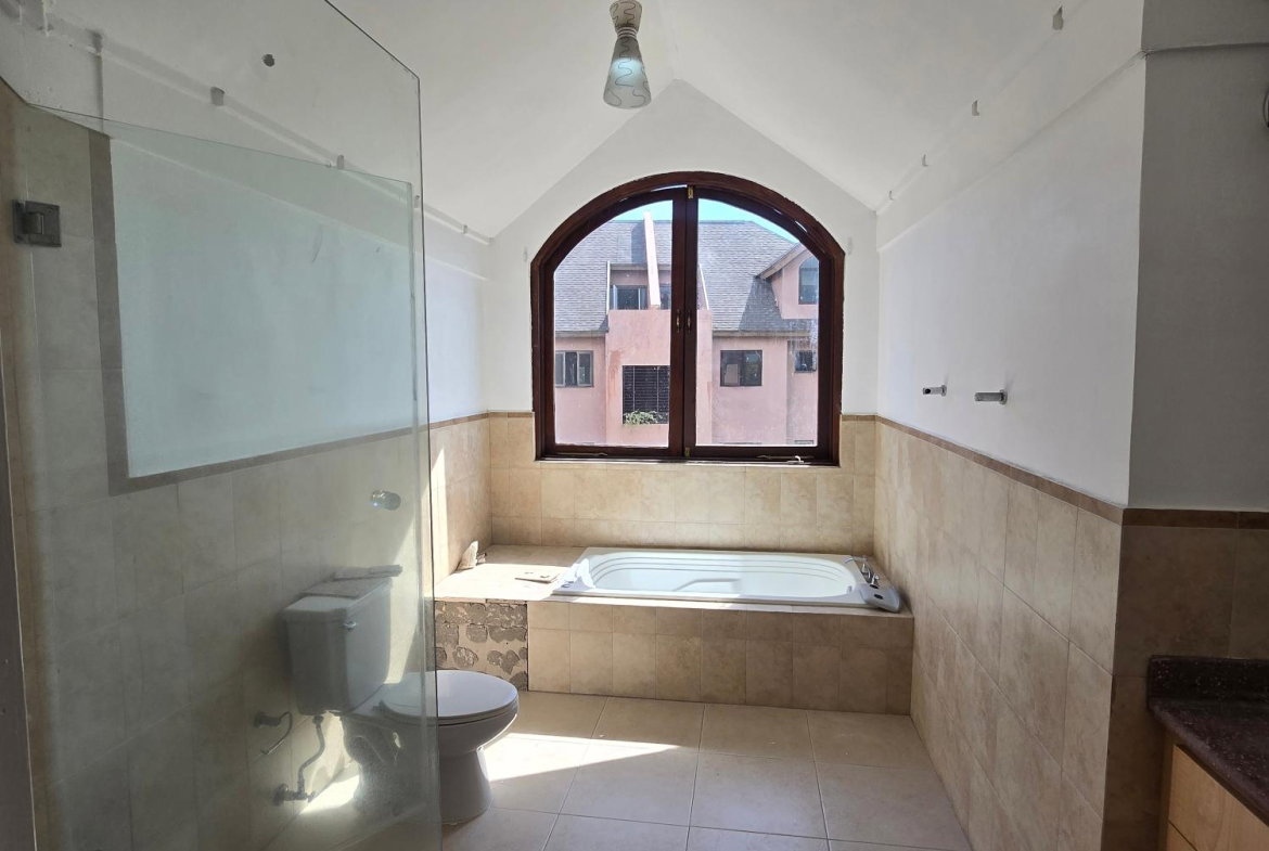 Eleventh image of 1a Beverley Vale Close in Kingston 6, St. Andrew, Jamaica - property is For Rent