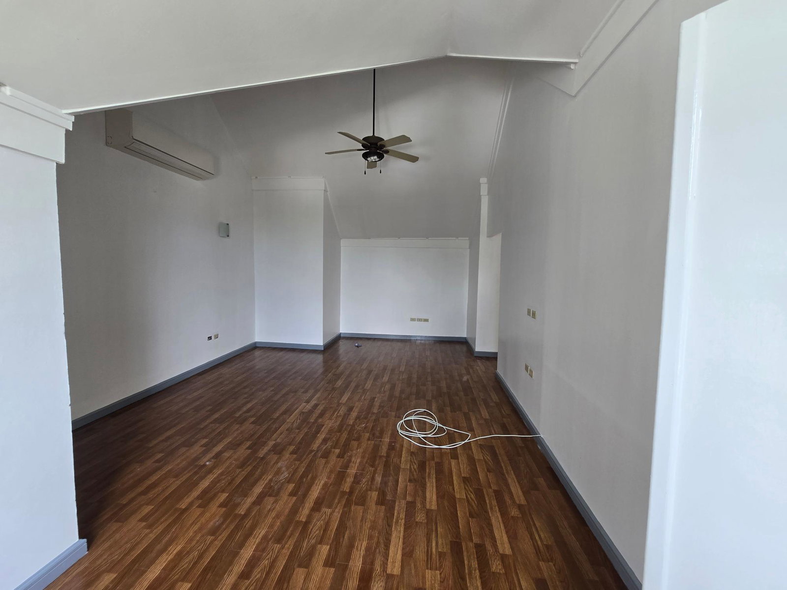 Thirteenth image of 1a Beverley Vale Close in Kingston 6, St. Andrew, Jamaica - property is For Rent