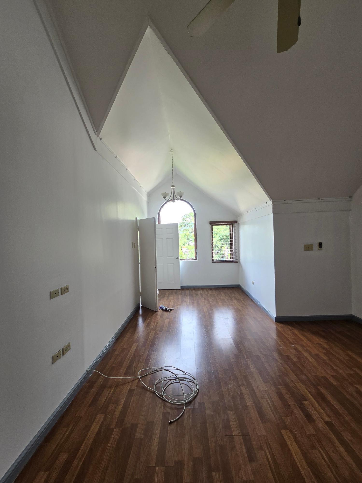 Tenth image of 1a Beverley Vale Close in Kingston 6, St. Andrew, Jamaica - property is For Rent