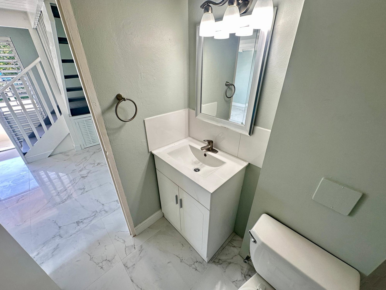 Seventeenth image of 10a West Kings House Road in Kingston 10, St. Andrew, Jamaica - property is For Rent