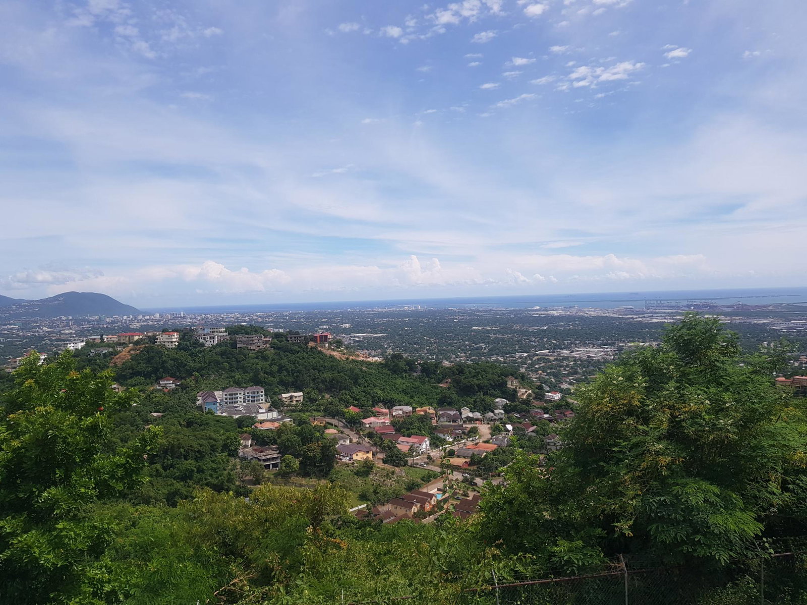 Seventeenth image of Kirkland Heights in Kingston 19, St. Andrew, Jamaica - property is For Rent