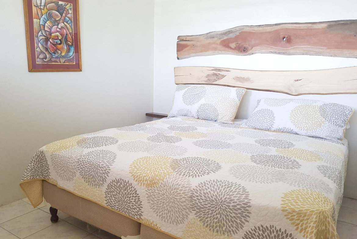 Tenth image of Kirkland Heights in Kingston 19, St. Andrew, Jamaica - property is For Rent