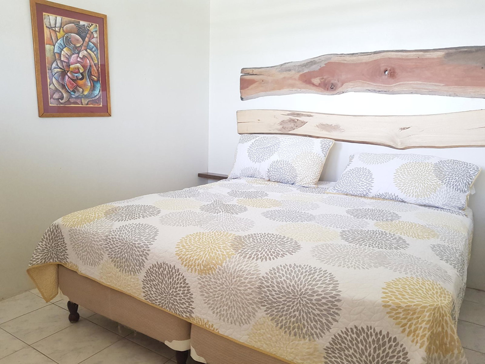 Tenth image of Kirkland Heights in Kingston 19, St. Andrew, Jamaica - property is For Rent