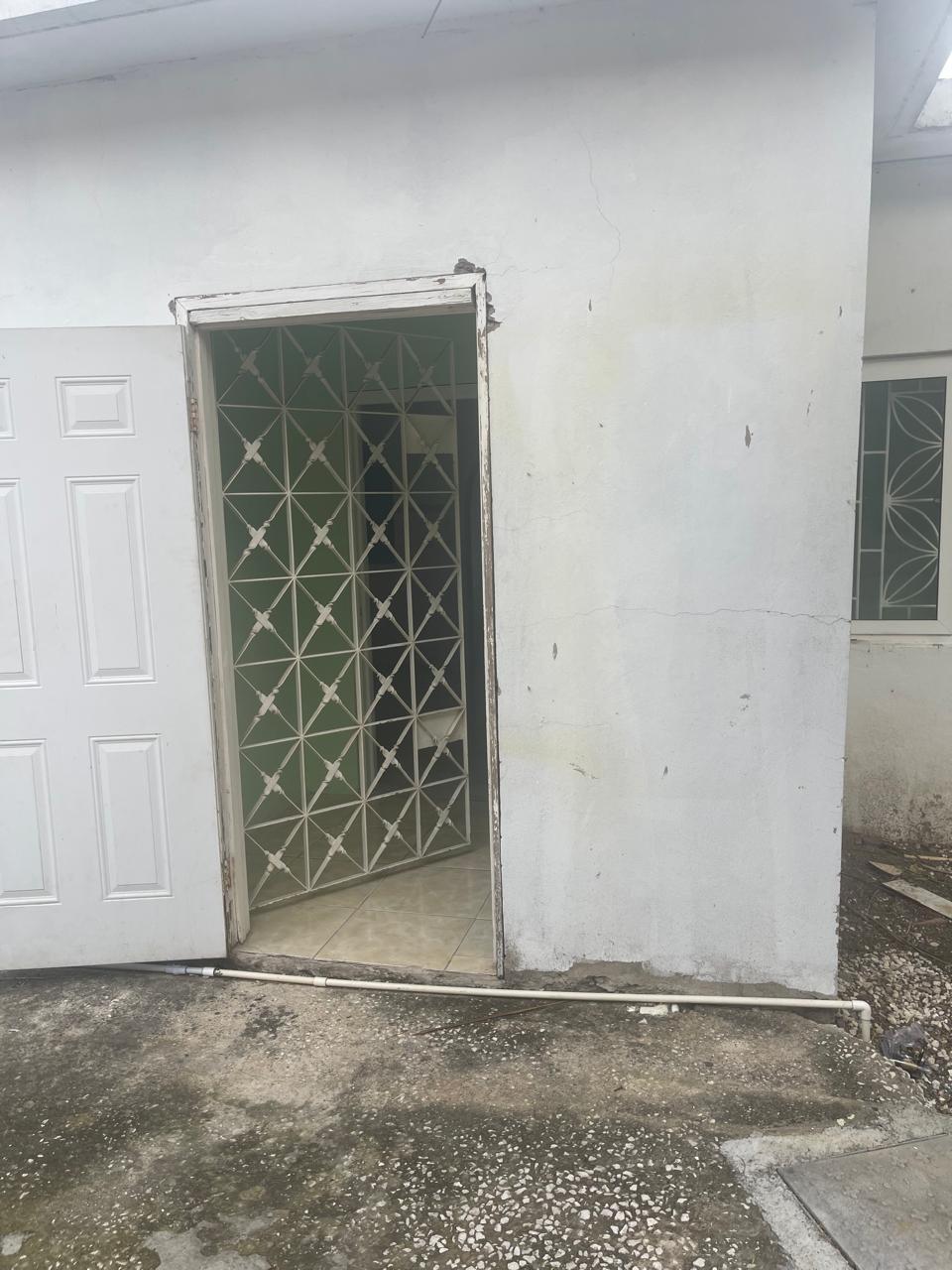 Charming-2-Bedroom-Apartment-for-Rent-in-Central-St.-Catherine-Jamaica Second image of 423 Sydenham Garden St. c in Spanish Town, St. Catherine, Jamaica - property is For Rent