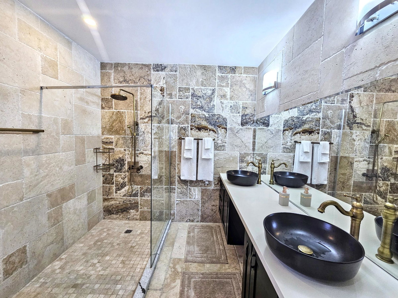 Twelfth image of 7-2 Tyndhurst Avenue in Kingston 6, St. Andrew, Jamaica - property is For Rent