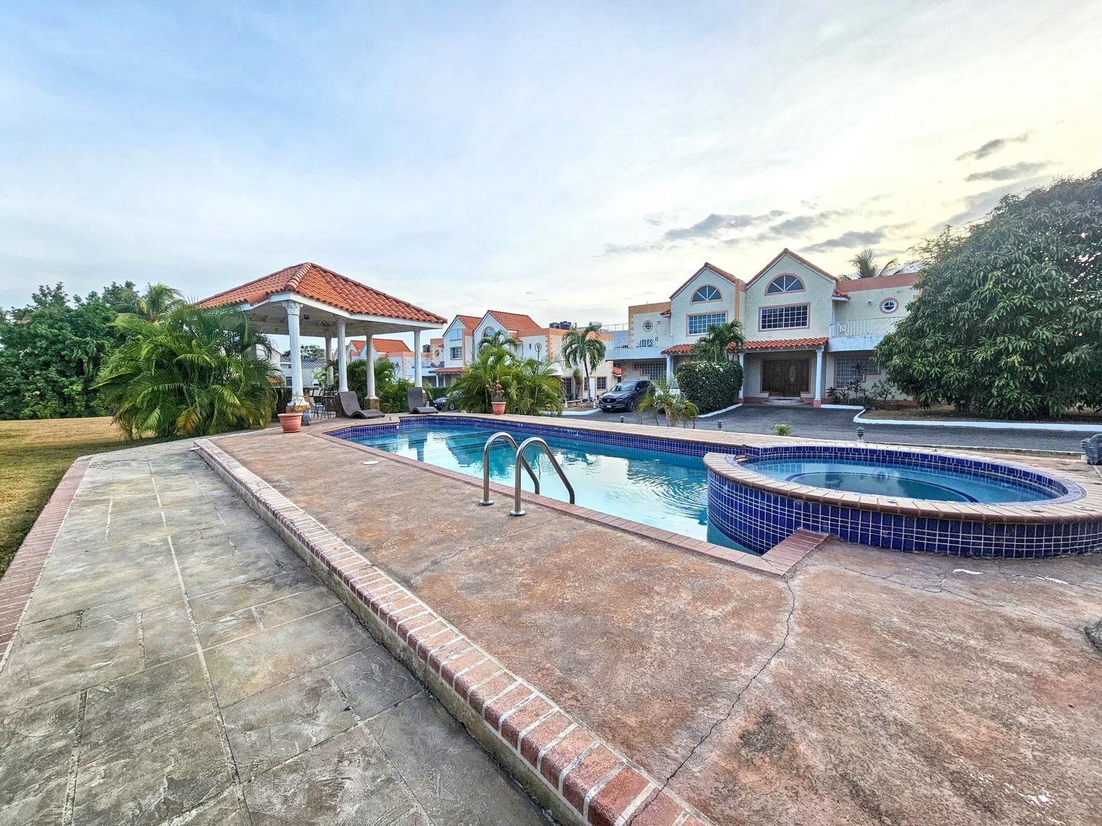 Seventeenth image of 7-2 Tyndhurst Avenue in Kingston 6, St. Andrew, Jamaica - property is For Rent