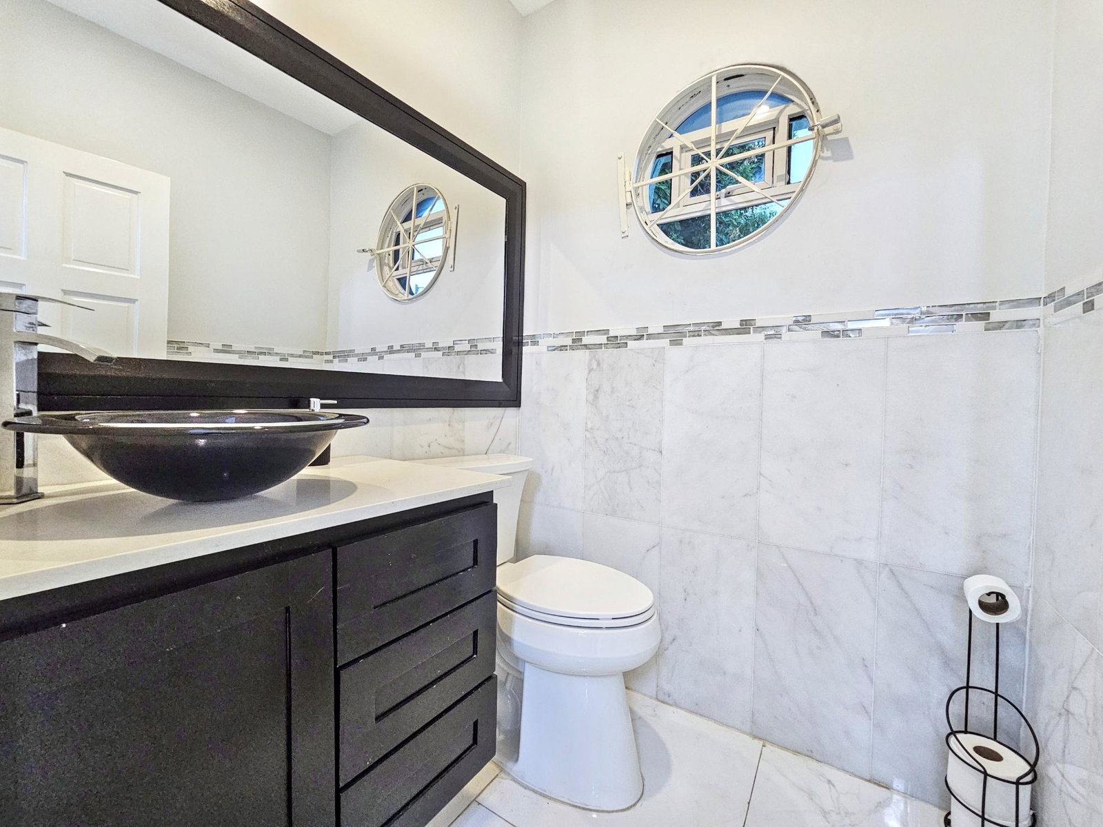 Fifth image of 7-2 Tyndhurst Avenue in Kingston 6, St. Andrew, Jamaica - property is For Rent