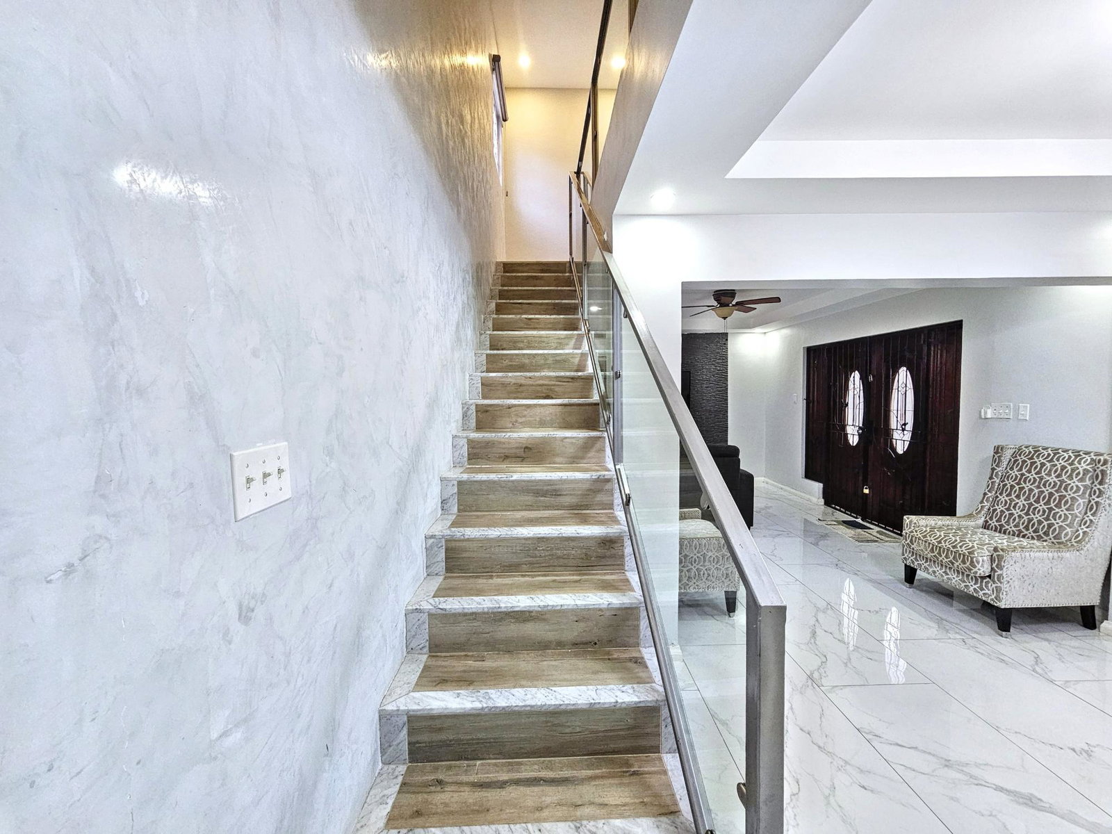 Sixth image of 7-2 Tyndhurst Avenue in Kingston 6, St. Andrew, Jamaica - property is For Rent