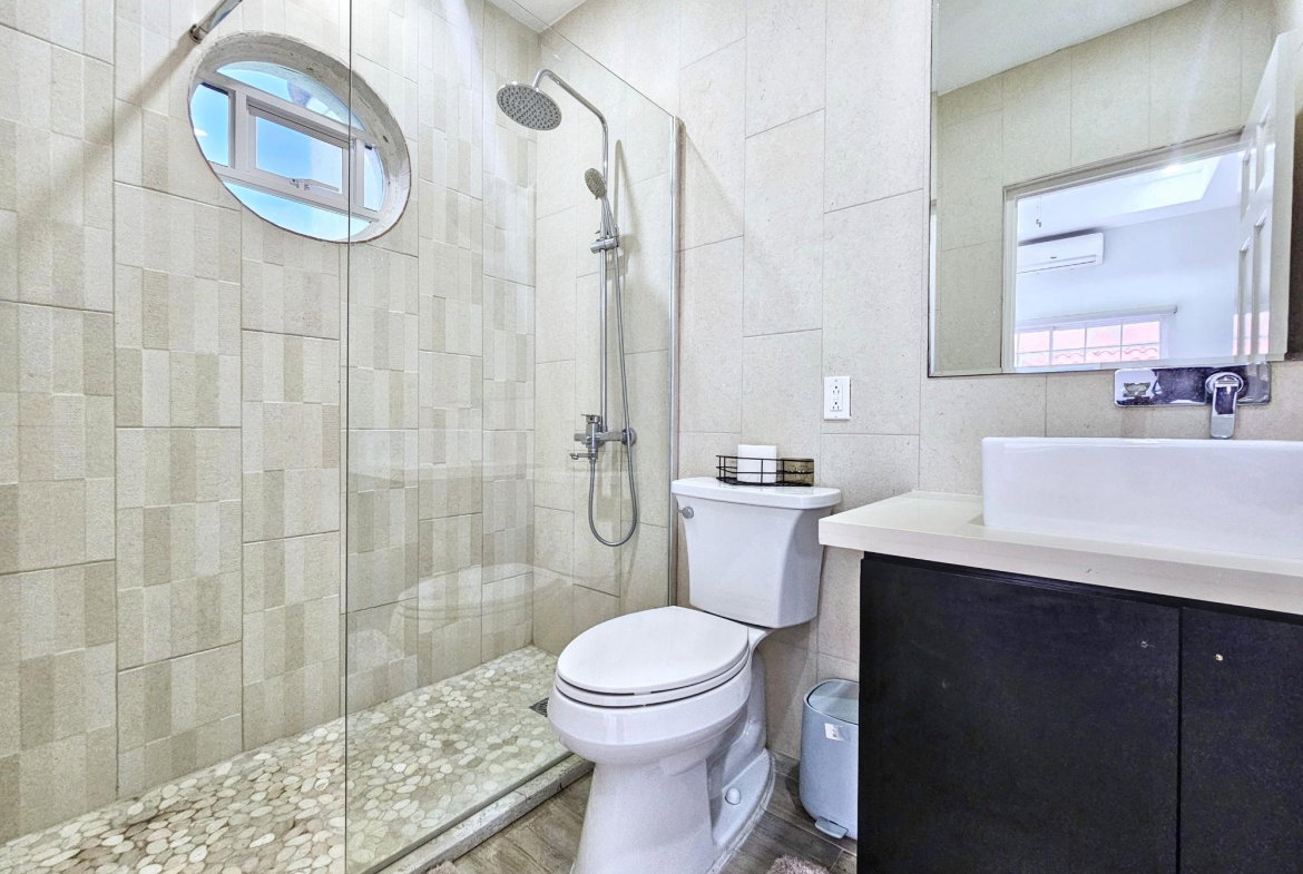 Ninth image of 7-2 Tyndhurst Avenue in Kingston 6, St. Andrew, Jamaica - property is For Rent