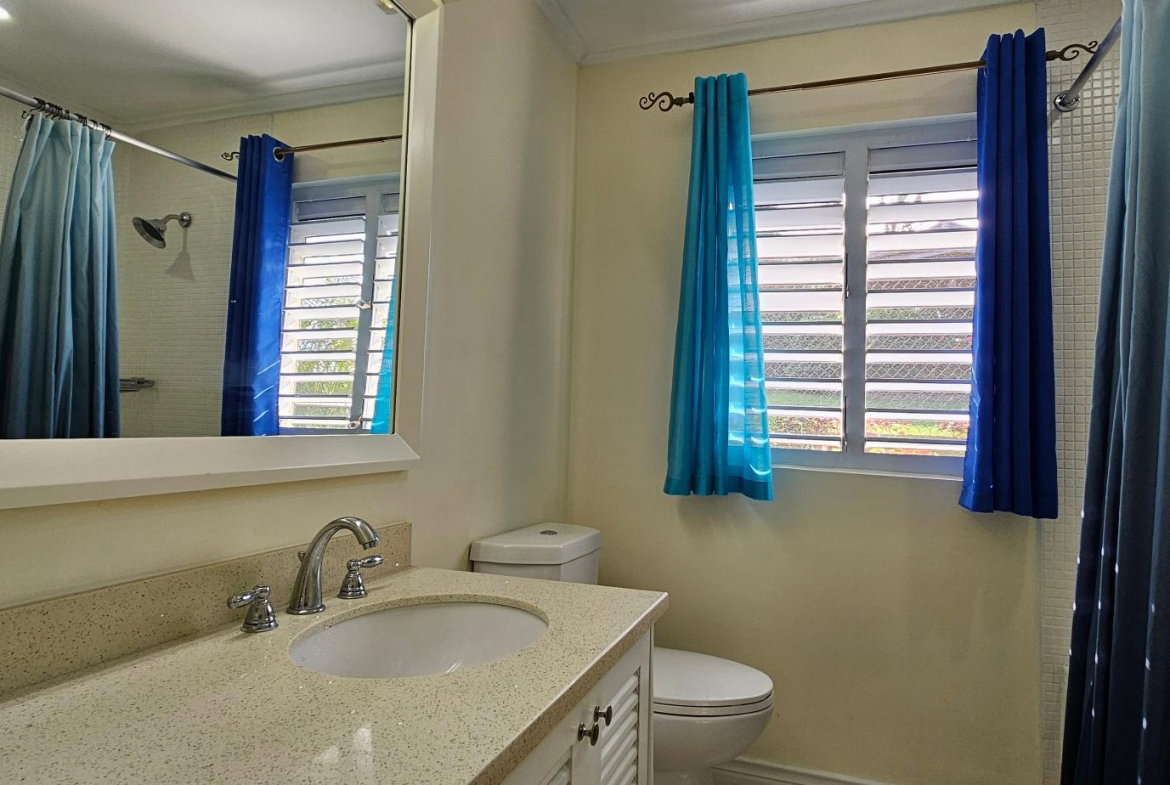 Twentieth image of 901 The Crest, Richmond, st a in Laughlands, St. Ann, Jamaica - property is For Rent