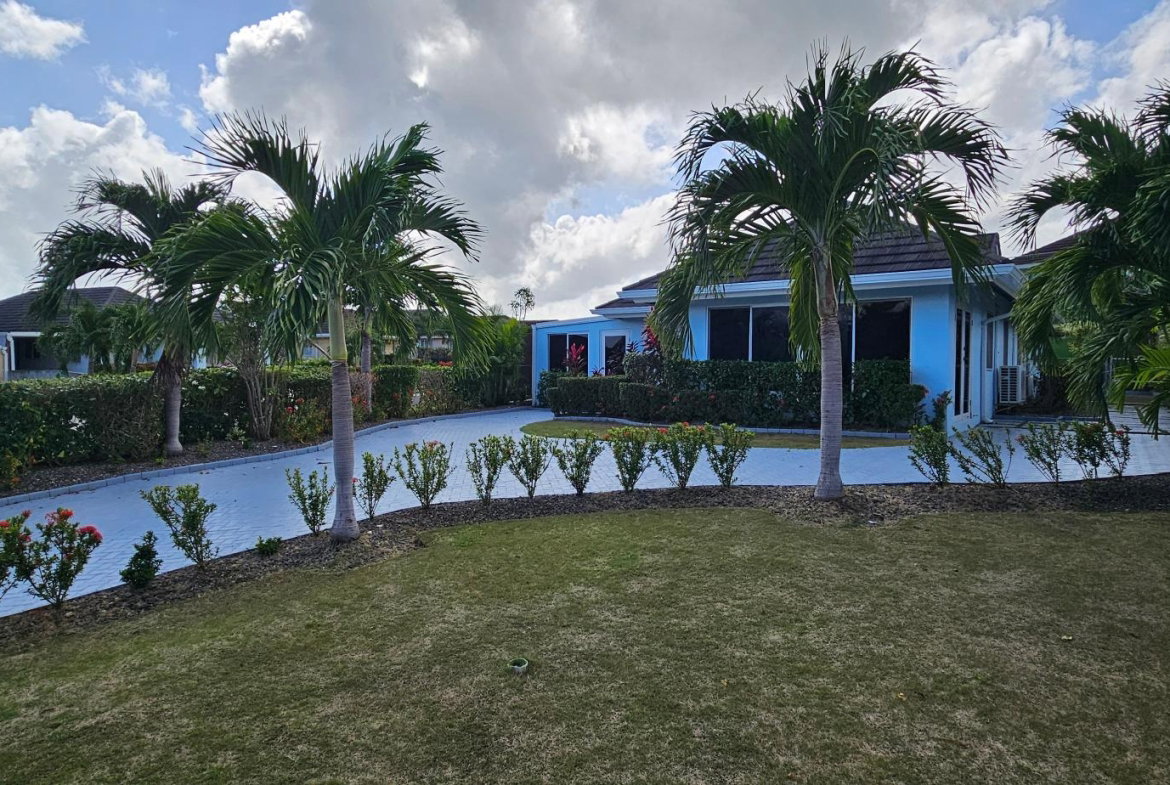 Third image of 901 The Crest, Richmond, st a in Laughlands, St. Ann, Jamaica - property is For Rent