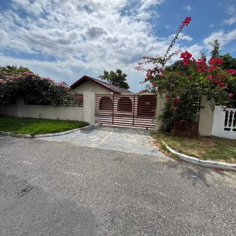 First image of 3 Whiteford Close in Kingston 6, St. Andrew, Jamaica - property is For Rent
