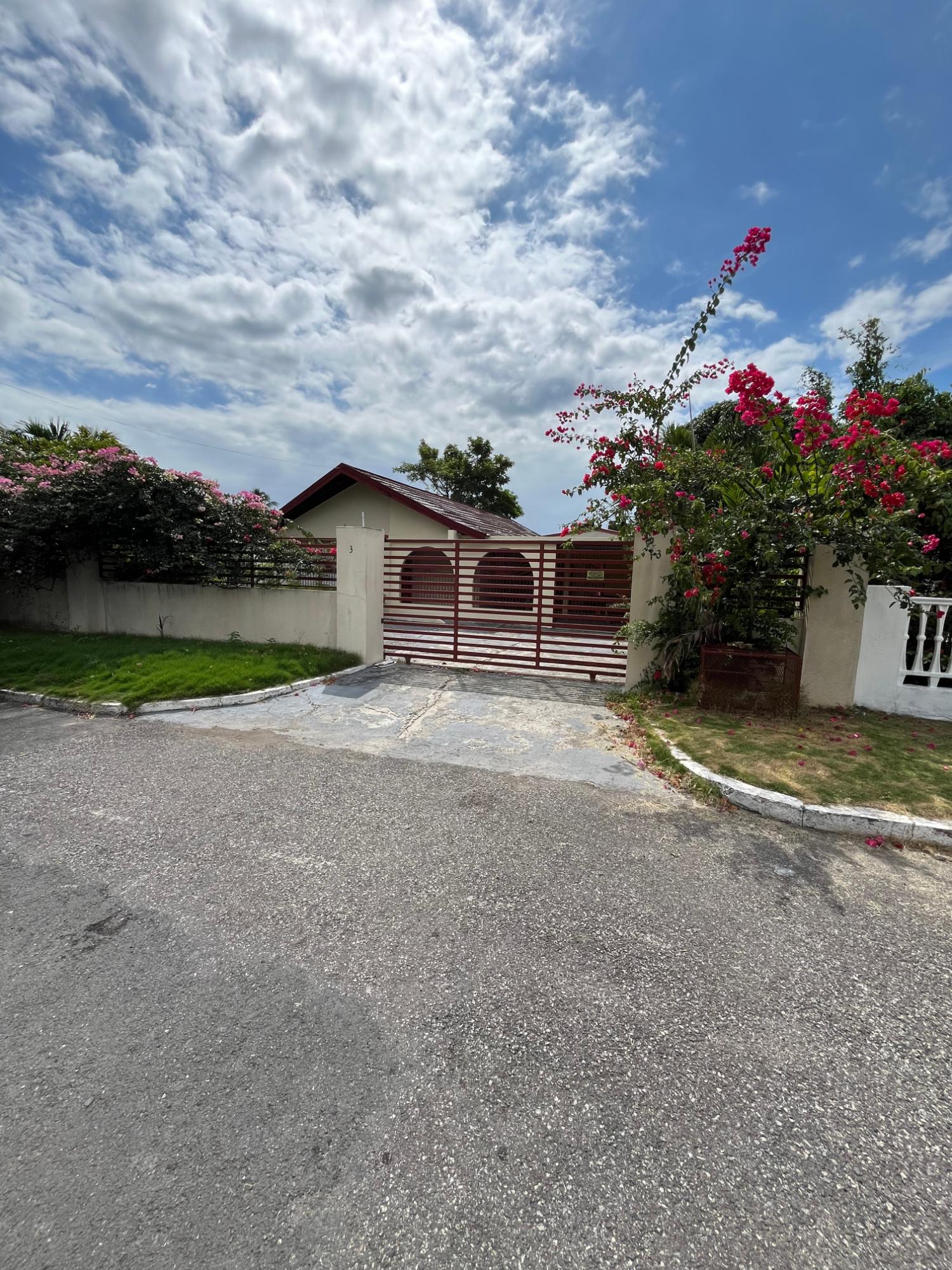 First image of 3 Whiteford Close in Kingston 6, St. Andrew, Jamaica - property is For Rent