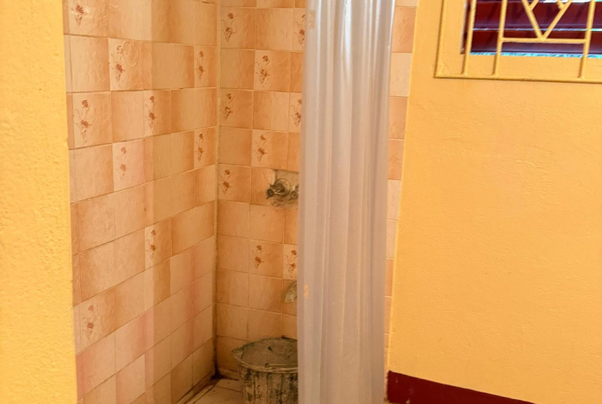 Fifth image of James Hill in James Hill, Clarendon, Jamaica - property is For Sale