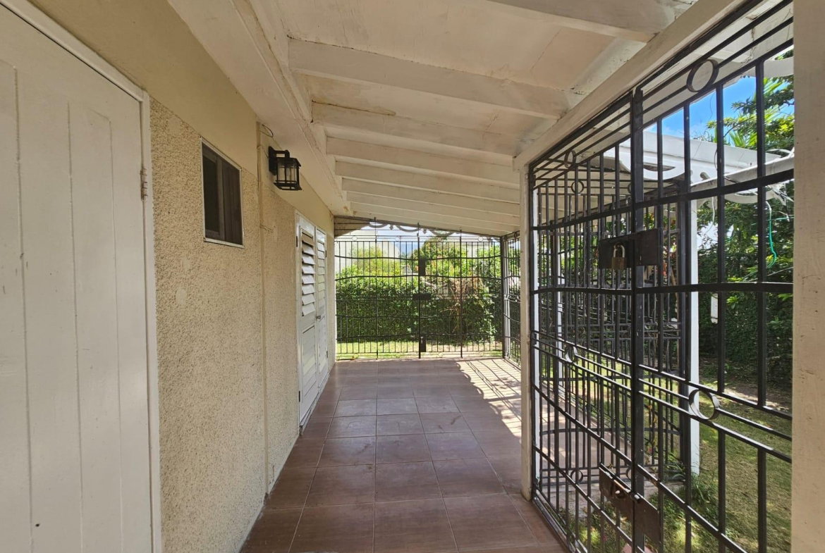 Seventeenth image of Heathwood Drive in Kingston 8, St. Andrew, Jamaica - property is For Rent