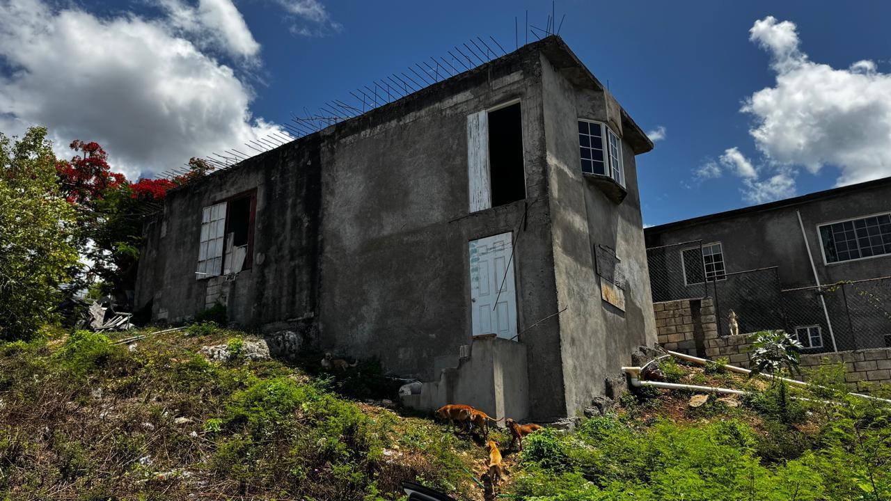 Charming-Split-Level-House-for-Sale-in-Bushy-Park-Clarendon-Jamaica Fifth image of 498 Pimento Drive in Bushy Park, Clarendon, Jamaica - property is For Sale