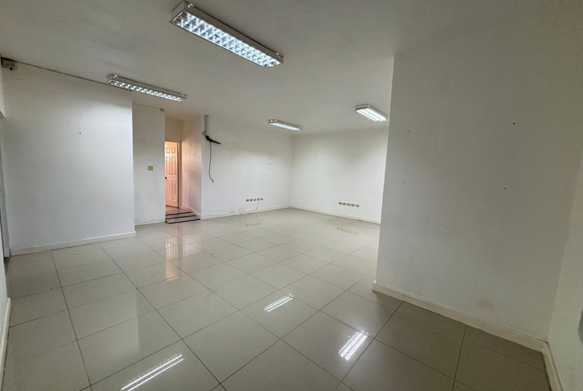 Sixth image of 11-9-11 Phoenix Avenue in Kingston 10, St. Andrew, Jamaica - property is For Rent