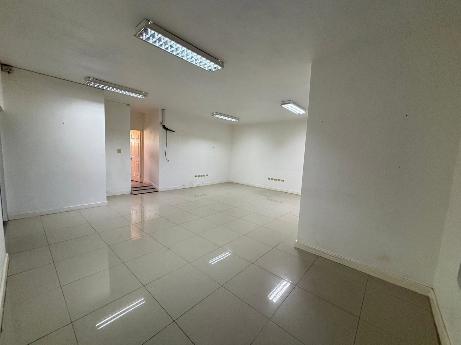 Sixth image of 11-9-11 Phoenix Avenue in Kingston 10, St. Andrew, Jamaica - property is For Rent