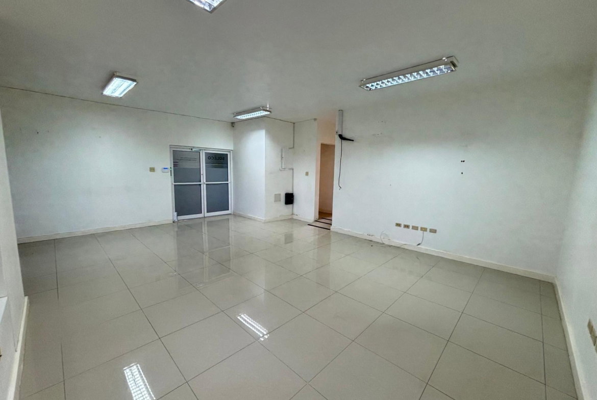 Seventh image of 11-9-11 Phoenix Avenue in Kingston 10, St. Andrew, Jamaica - property is For Rent