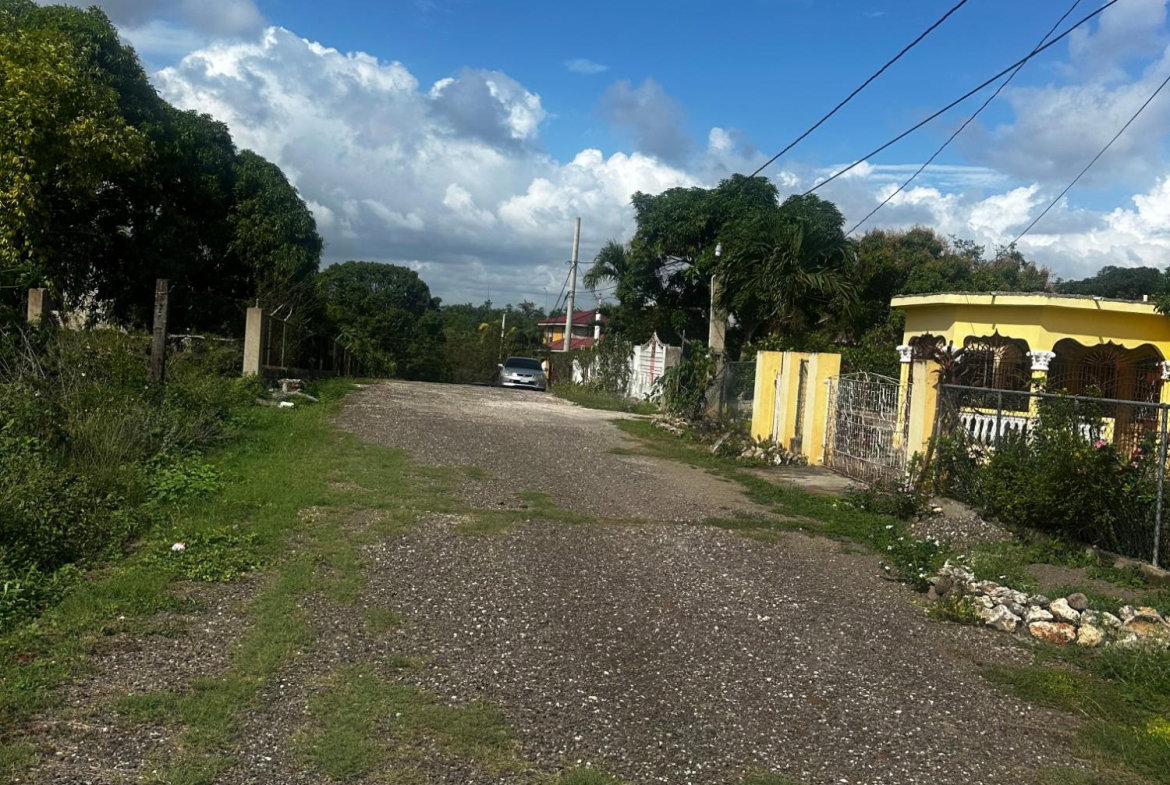 Second image of 33 Halse Hall in Halse Hall, Clarendon, Jamaica - property is For Sale
