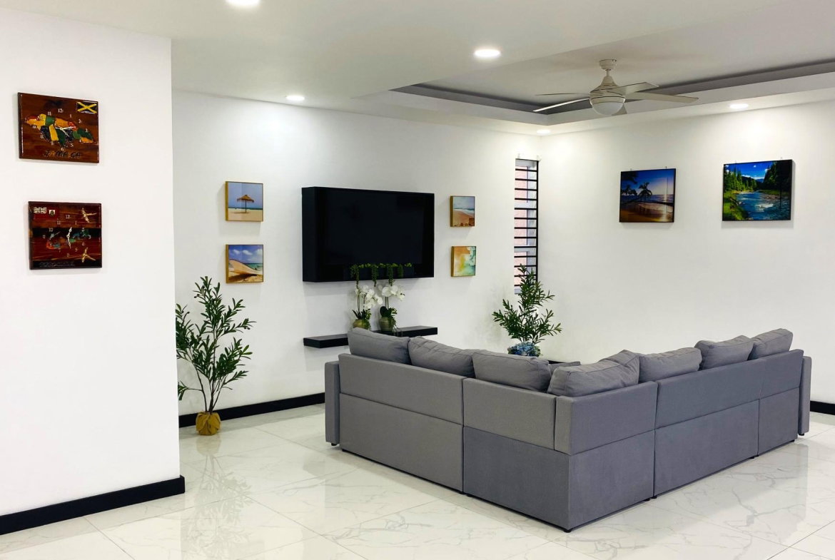 Eleventh image of 20-18 Russell Heights in Kingston 6, St. Andrew, Jamaica - property is For Rent